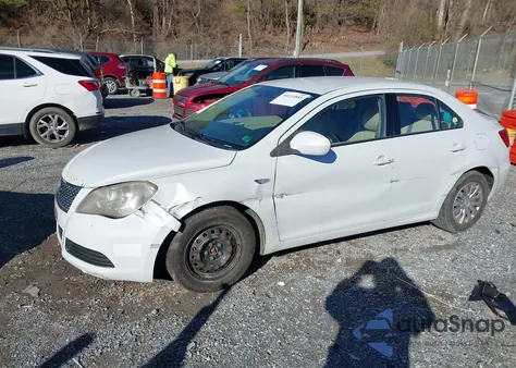 2011 Suzuki Kizashi S z USA, uszkodzony, nr VIN JS2RE9A18B6110093